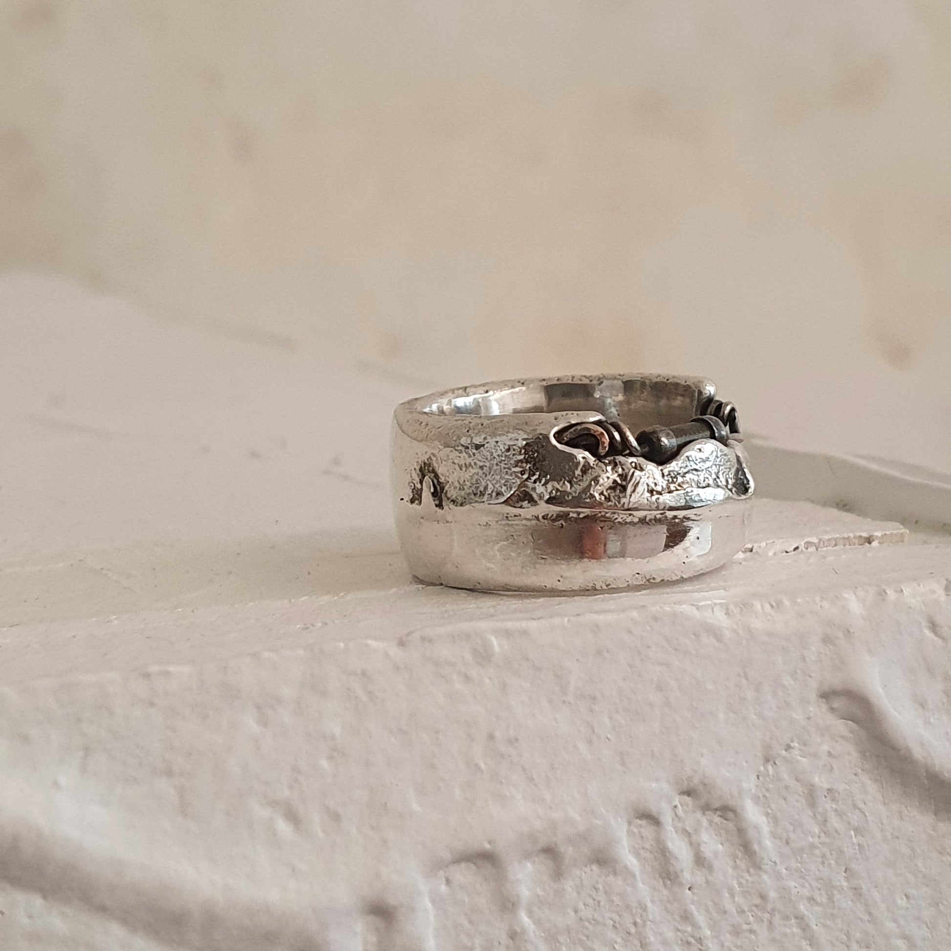 Jennifer Bronson: Silver Resistor Ring (US 5.5)