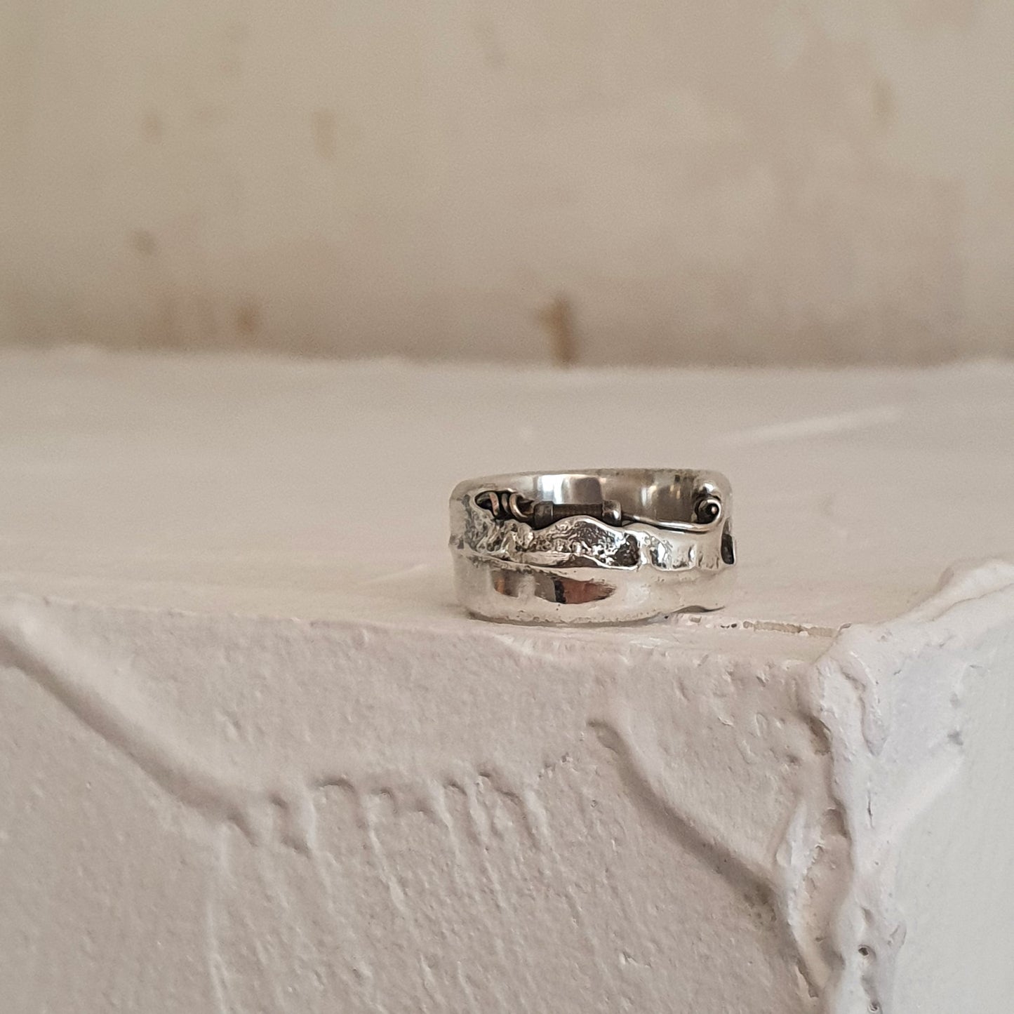 Jennifer Bronson: Silver Resistor Ring (US 5.5)